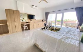 Solaluna Beach Homestay